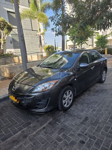 מאזדה 3