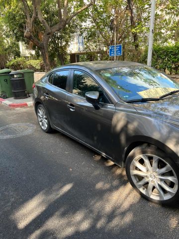 מודעת רכב מאזדה 3