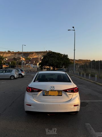 מאזדה 3