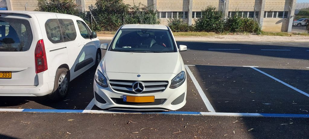 מרצדס-בנץ B-class