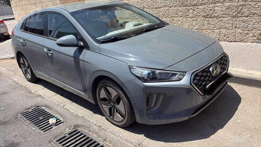 יונדאי איוניק