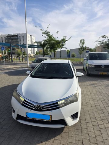 מודעת רכב טויוטה קורולה