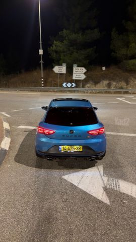 מודעת רכב סיאט לאון