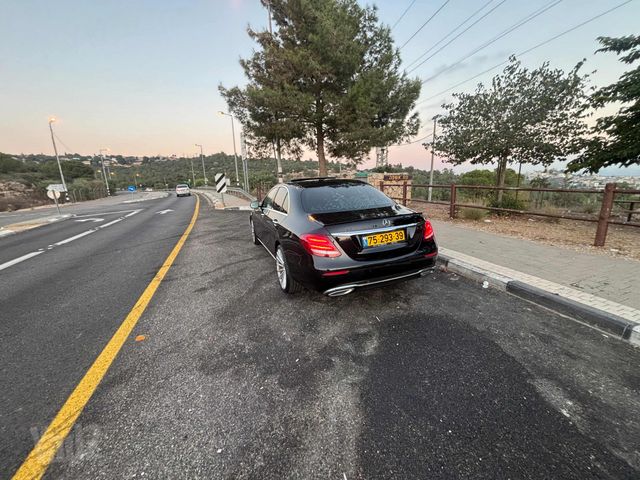 מודעת רכב מרצדס-בנץ E-class