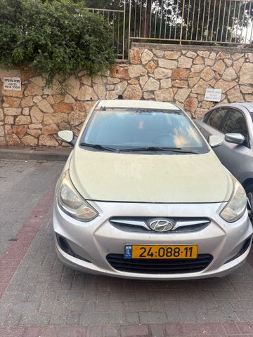מודעת רכב יונדאי אקסנט i25