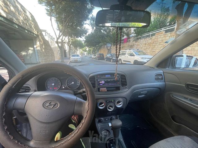 יונדאי אקסנט i25