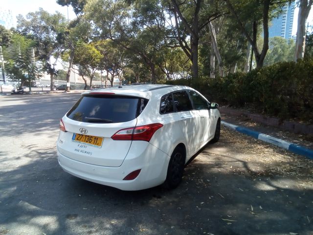 יונדאי i30