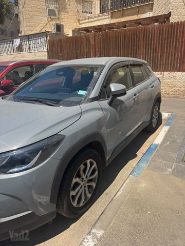 טויוטה קורולה קרוס