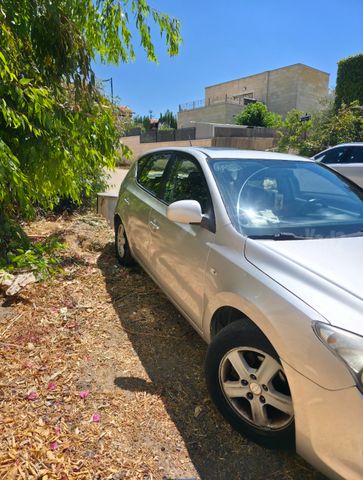יונדאי i30