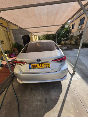 טויוטה קורולה