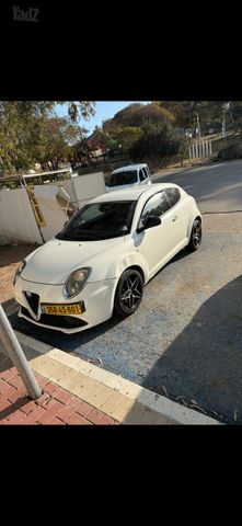 אלפא רומיאו מיטו