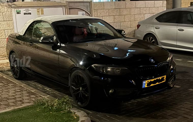 מודעת רכב ב מ וו סדרה 2