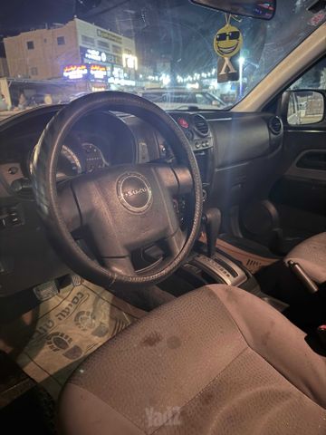 איסוזו די-מקס