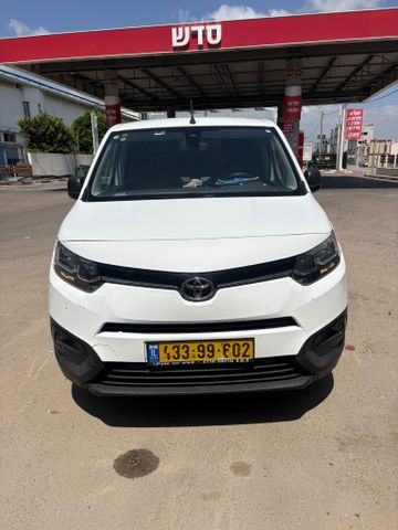 טויוטה פרואייס סיטי