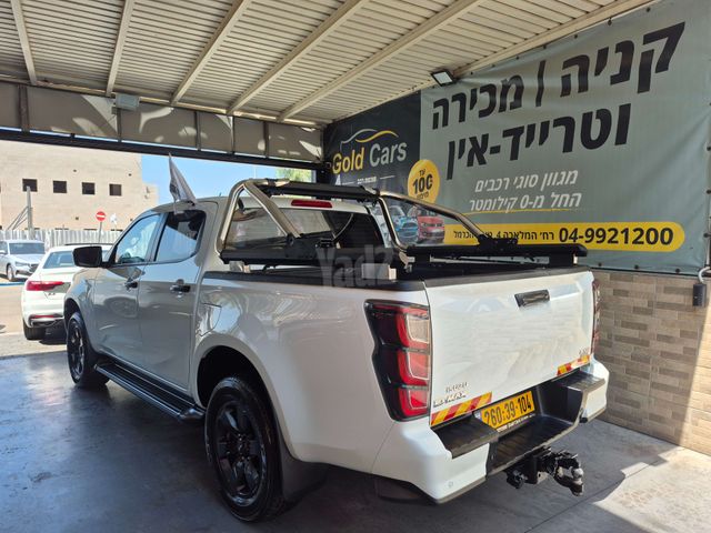 איסוזו די-מקס