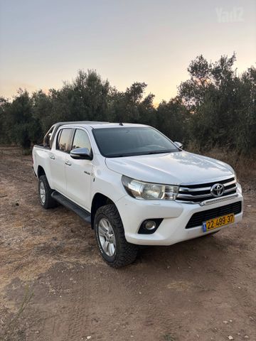 טויוטה היילקס