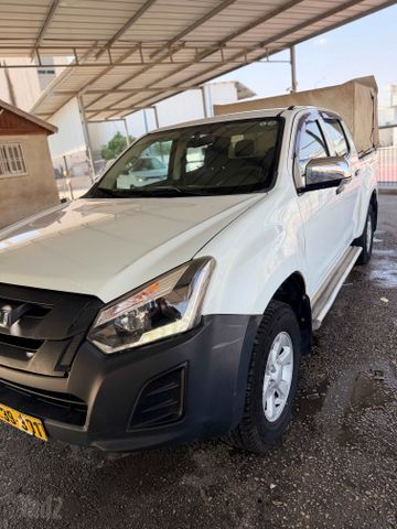מודעת רכב איסוזו די-מקס