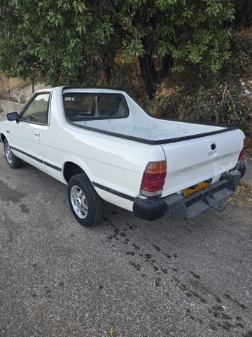 סובארו טנדר (בראט)