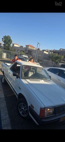סובארו טנדר (בראט)