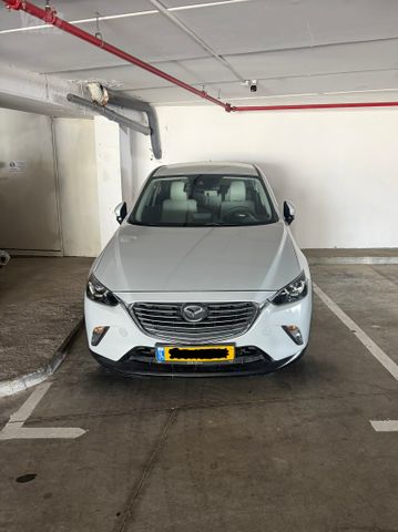 מודעת רכב מאזדה CX-3