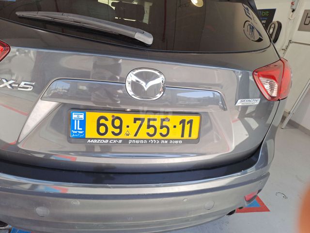 מודעת רכב מאזדה CX-5