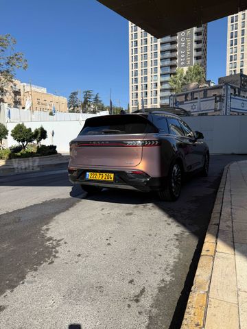 וויה פרי