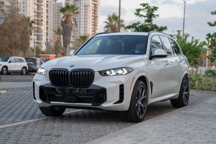 ב מ וו X5
