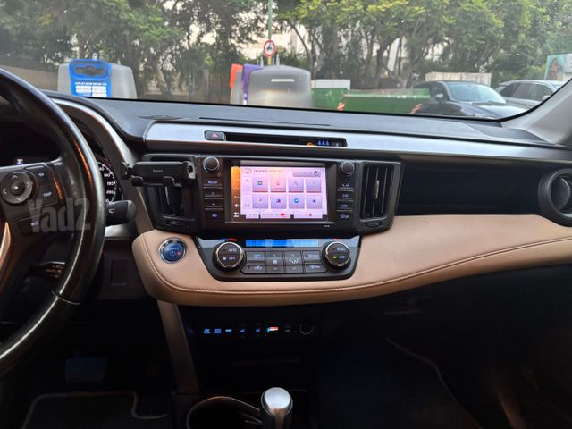 טויוטה RAV4
