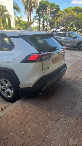 טויוטה RAV4
