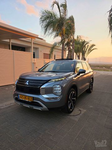 מיצובישי אאוטלנדר