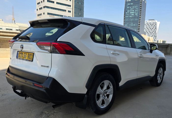 טויוטה RAV4