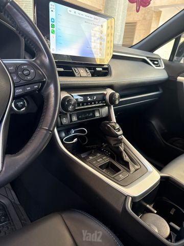 טויוטה RAV4