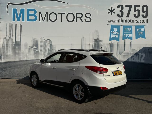 יונדאי ix35