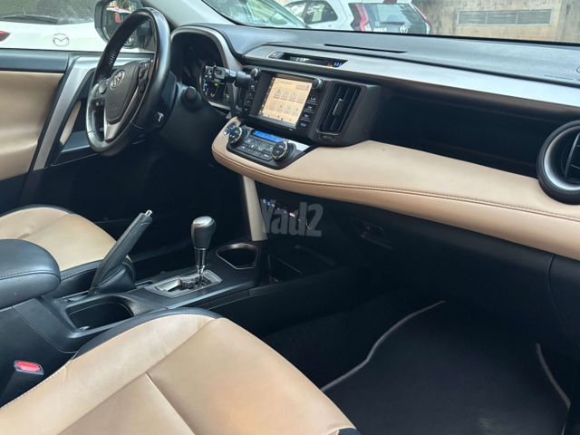 טויוטה RAV4