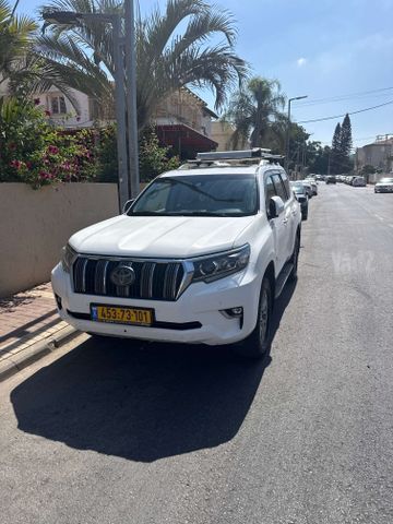 מודעת רכב טויוטה לנד קרוזר