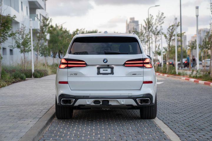 ב מ וו X5