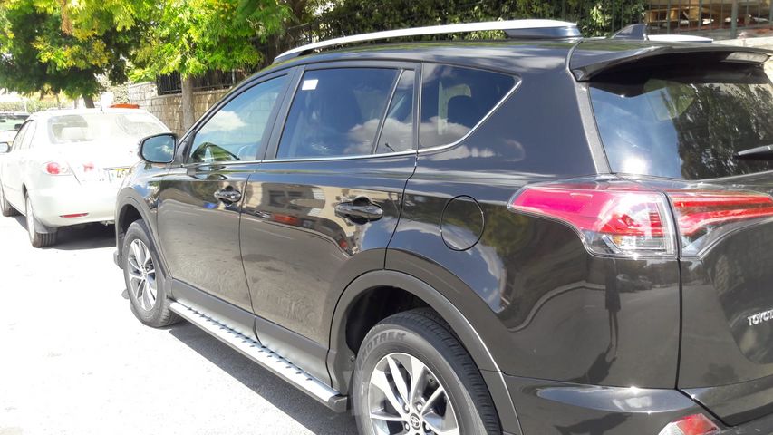 טויוטה RAV4