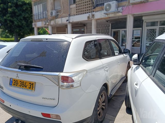 מיצובישי אאוטלנדר