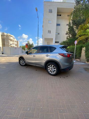 מודעת רכב מאזדה CX-5