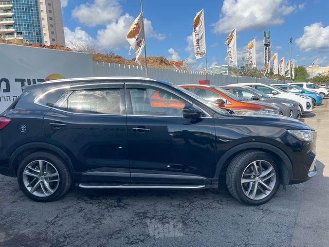 אם ג'י EHS PHEV