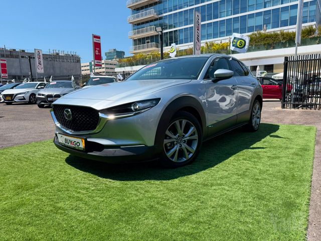 מודעת רכב מאזדה CX-30 2