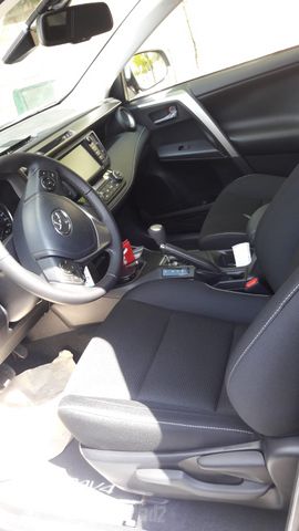 טויוטה RAV4