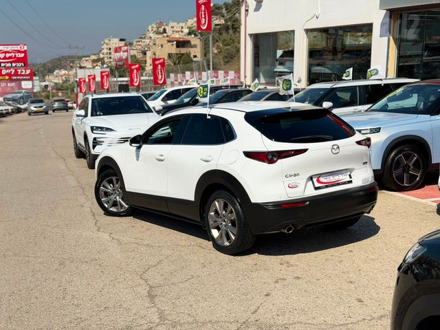 מאזדה CX-30