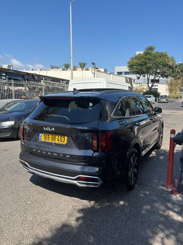 קיה סורנטו