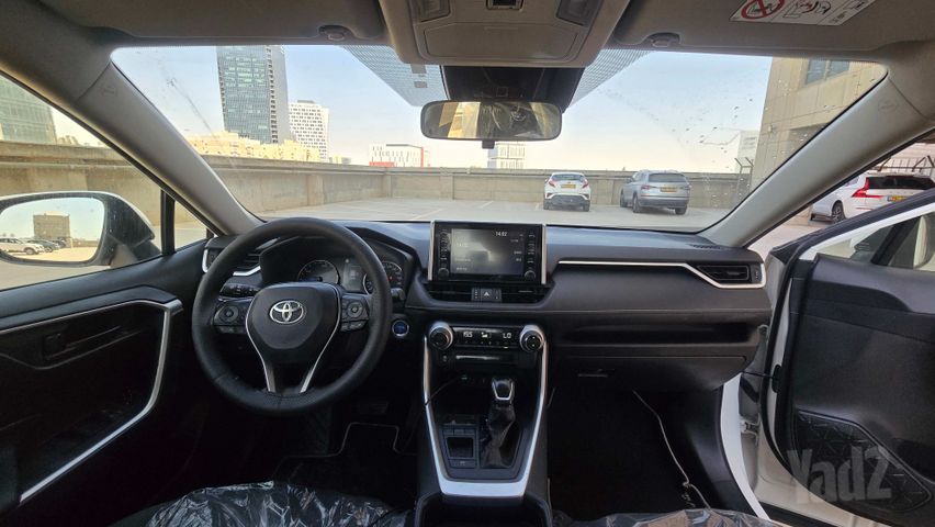 טויוטה RAV4