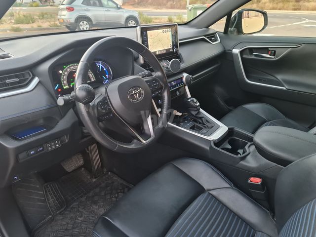 טויוטה RAV4