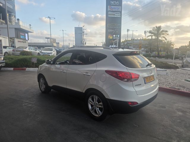 יונדאי ix35
