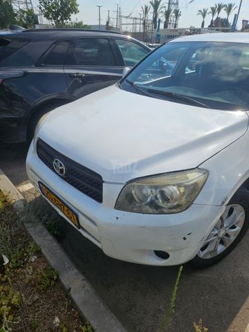 מודעת רכב טויוטה RAV4