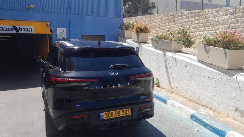 אינפיניטי QX60
