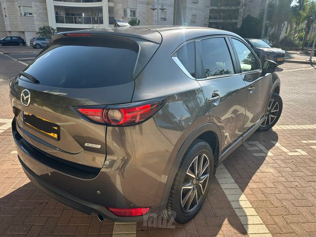 מודעת רכב מאזדה CX-5